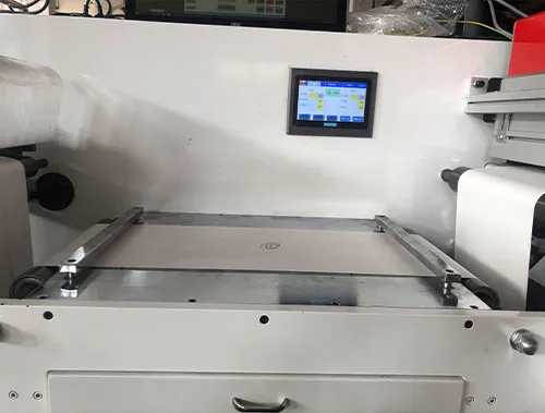 hsw-320x-label-slitting-machine-with-inspection-5